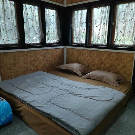 Apartament Roemah Abdoe Arau Zewnętrze zdjęcie